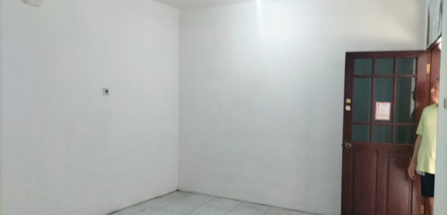 Rumah Disewa Mangga Besar, Luas 7×25 Meter, Kode :14108 Bn