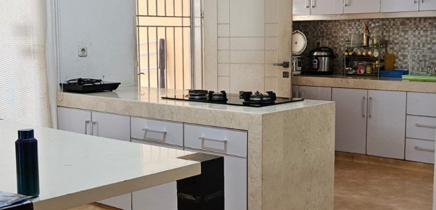 Rumah Dijual Sunter, Hook, Luas 11×15 Meter, Kode :21402 Si