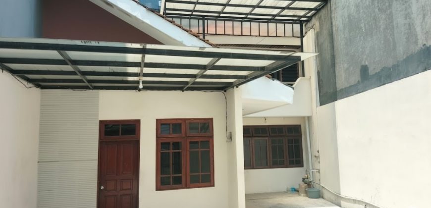 Rumah Disewa Mangga Besar, Luas 7×25 Meter, Kode :14108 Bn