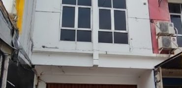 Ruko Dijual Taman Ratu, Strategis, Luas 5×17 Meter, Kode :21291 Si