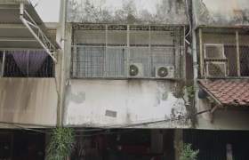 Ruko Dijual/Disewa Pangeran Jayakarta, Luas 4,5×20 Meter, Kode :21118 Br