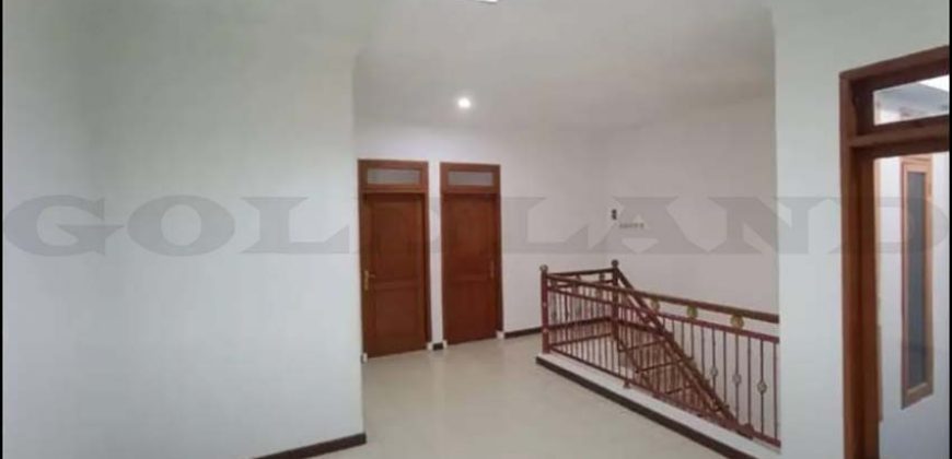 Rumah Disewa Rawamangun, Luas 90 Meter, Kode :18536 Ha