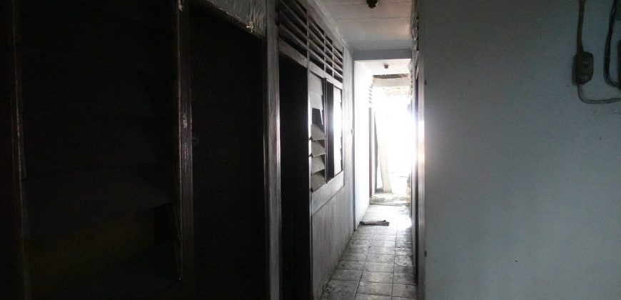 Rumah Tua Dijual Pasar Baru, Luas 8×30 Meter, Kode :21257 Si