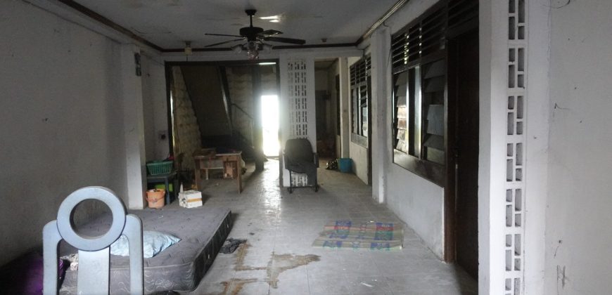 Rumah Tua Dijual Pasar Baru, Luas 8×30 Meter, Kode :21257 Si