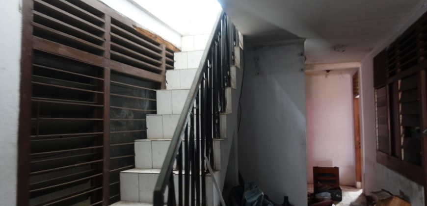Rumah Tua Dijual Pasar Baru, Luas 8×30 Meter, Kode :21257 Si