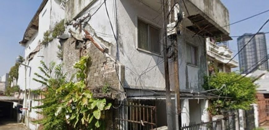 Rumah Tua Dijual Pasar Baru, Luas 8×30 Meter, Kode :21257 Si