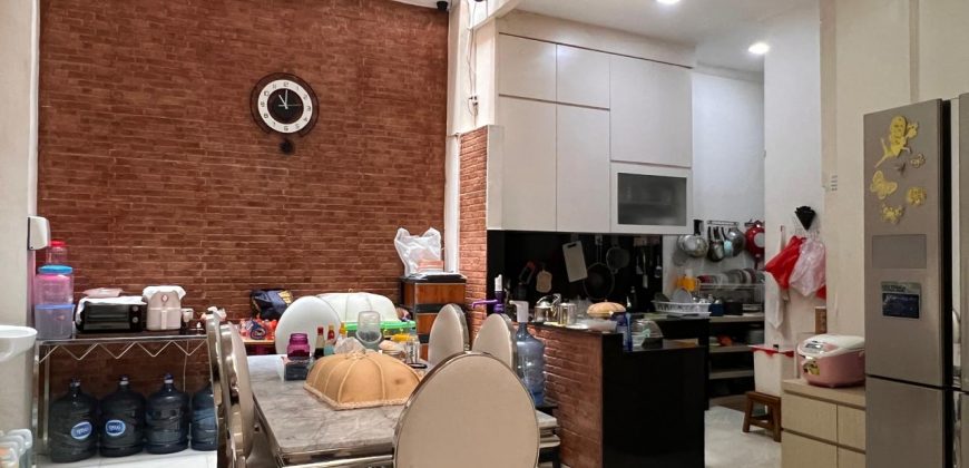 Rumah Dijual Sunter, Luas 7,5×18 Meter, Kode :21420 Bn/Si