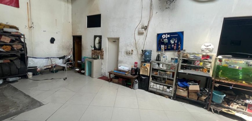 Gudang Disewa Pondok Bambu, Strategis, Luas 18×14 Meter, Kode :21178 Ha