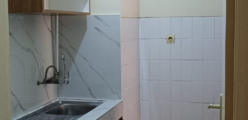 Apartemen Disewa Metro Sunter, Semi Furnish, Luas 47 Meter, Kode :21183 Ha